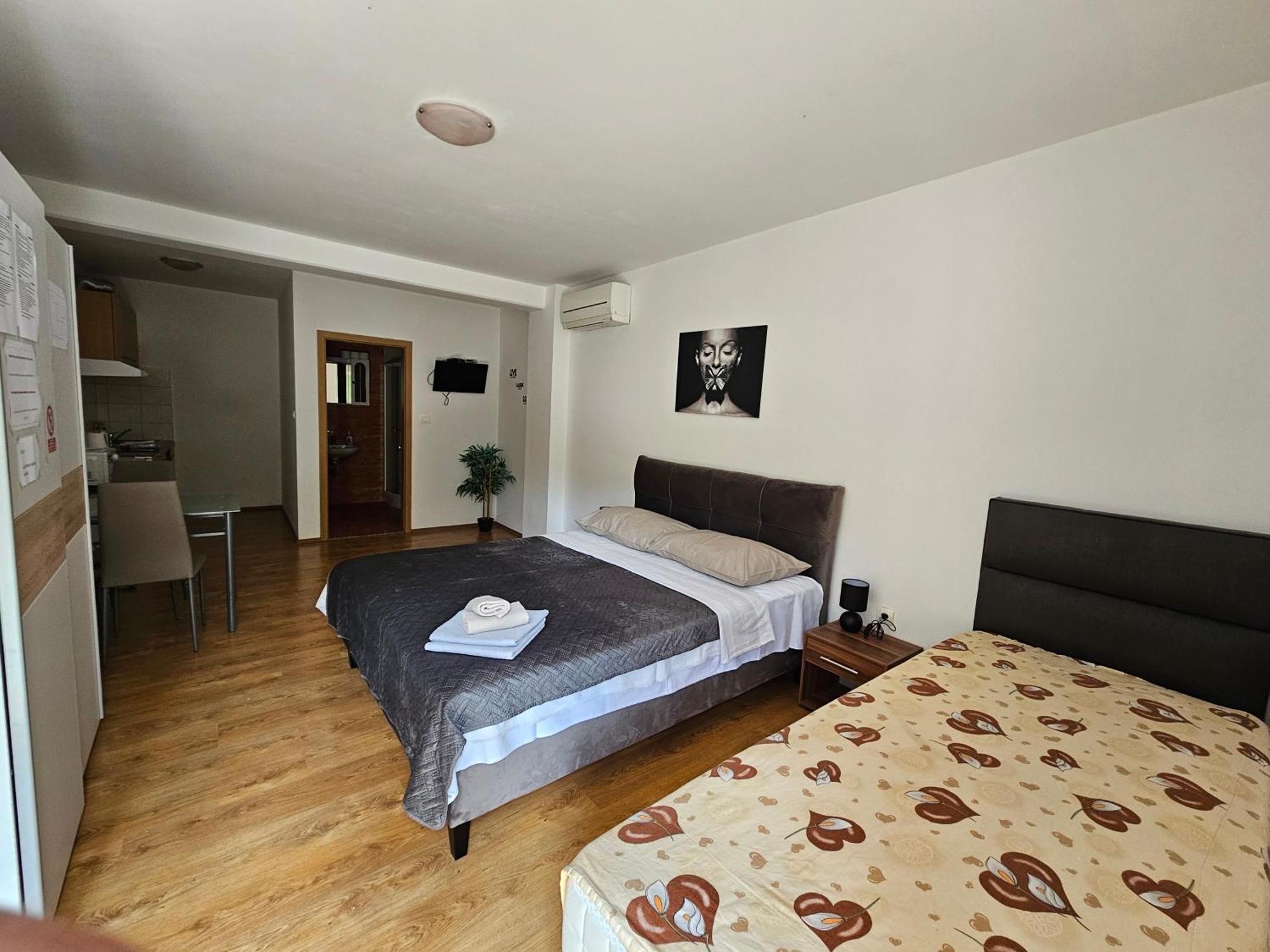 Apartmani Barbara Brsec Exterior photo